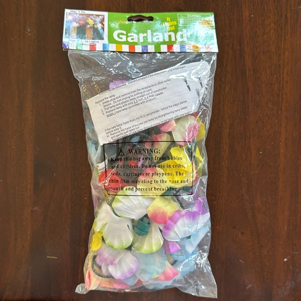 NWT Hawaiian leis light up garland 9’ long 50 lights party luau decorations ￼